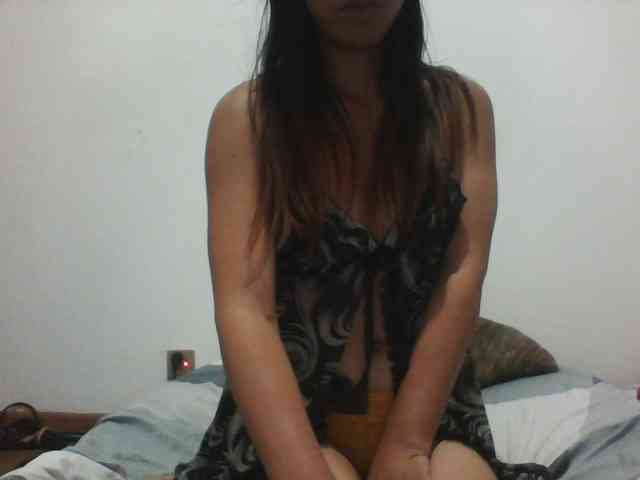 PrettyLie webcam