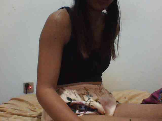 PrettyLie webcam