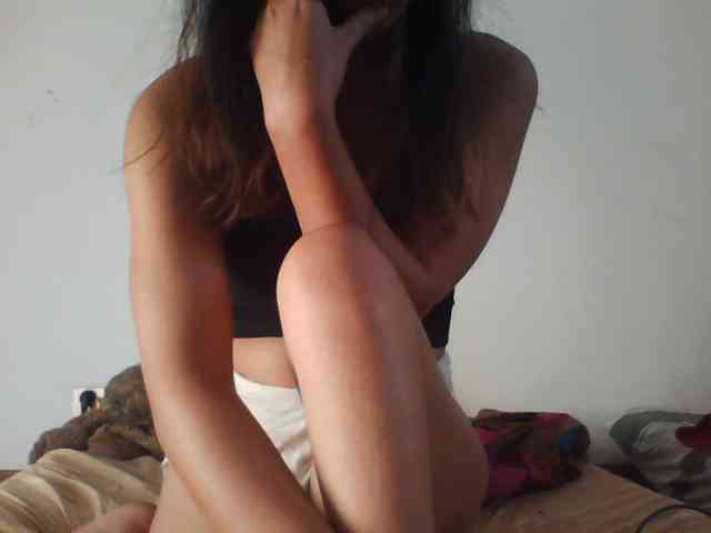 PrettyLie webcam