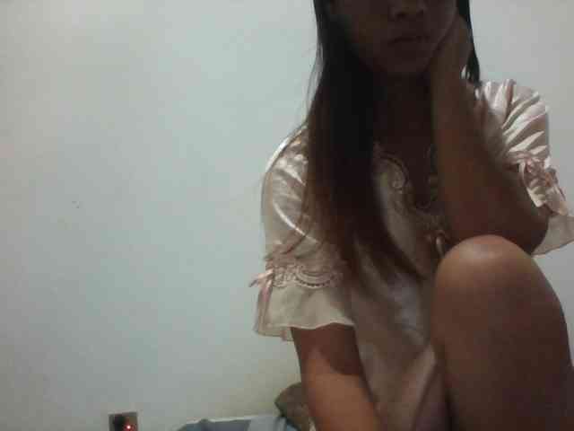 PrettyLie webcam
