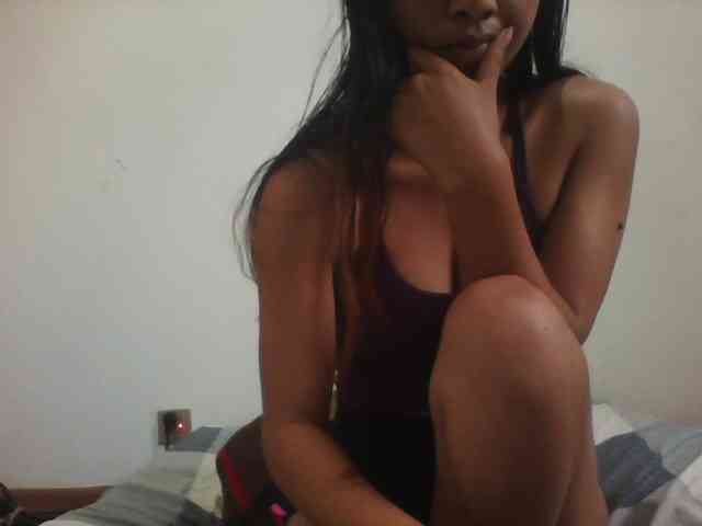 PrettyLie webcam