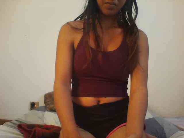 PrettyLie webcam