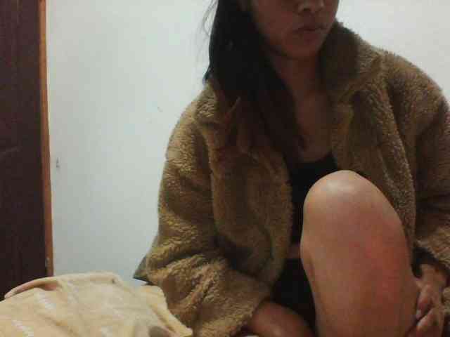 PrettyLie webcam