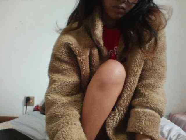 YoungLie69 webcam