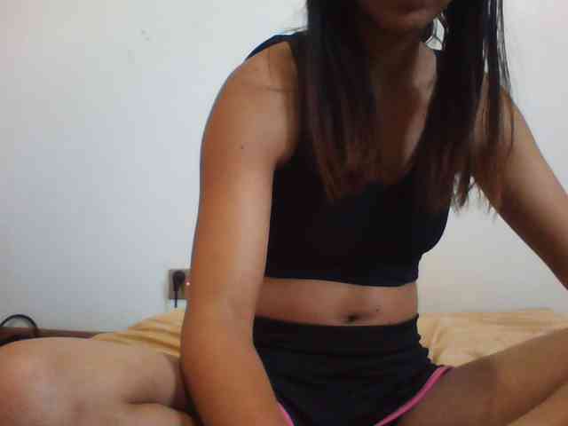 PrettyLie webcam