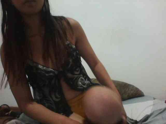 PrettyLie webcam