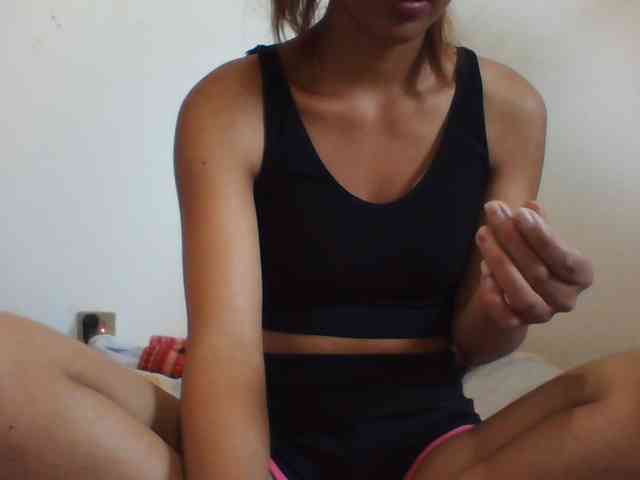 PrettyLie webcam