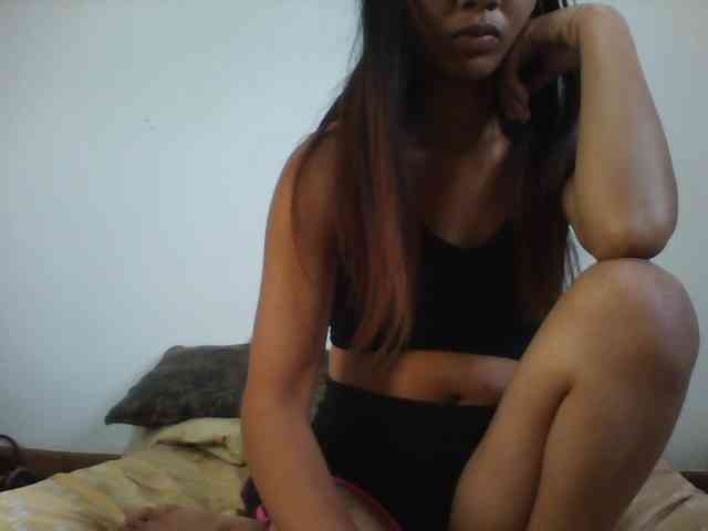 PrettyLie webcam