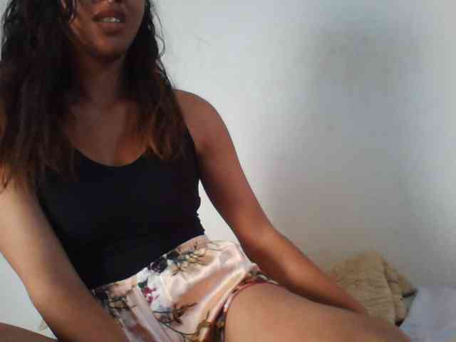 PrettyLie webcam