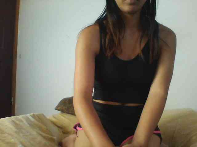 PrettyLie webcam