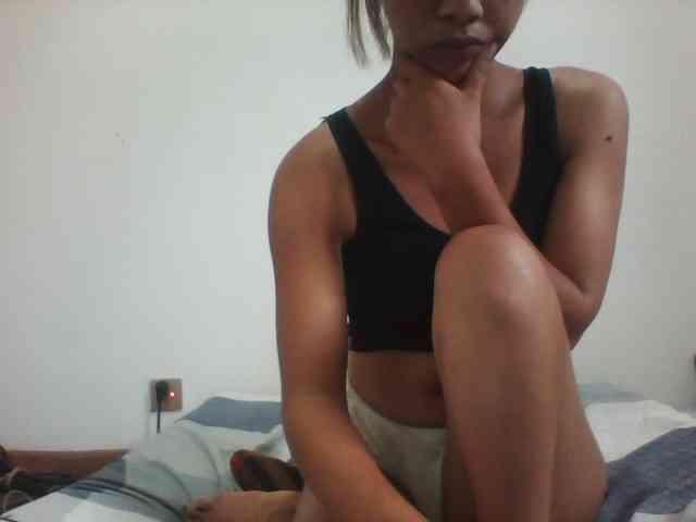 PrettyLie webcam