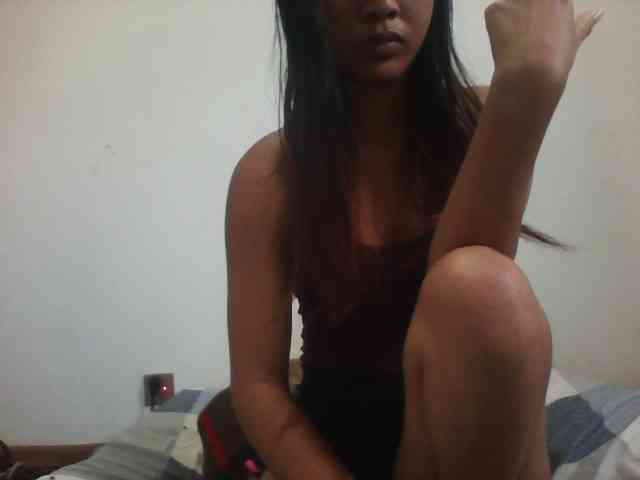 PrettyLie webcam