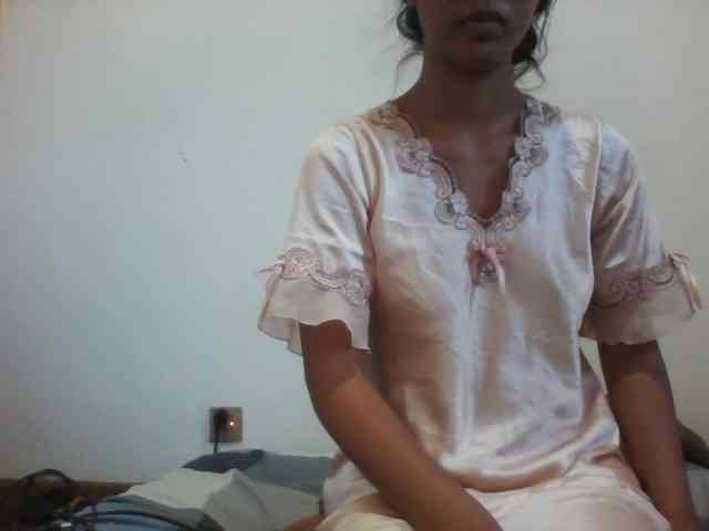 PrettyLie webcam