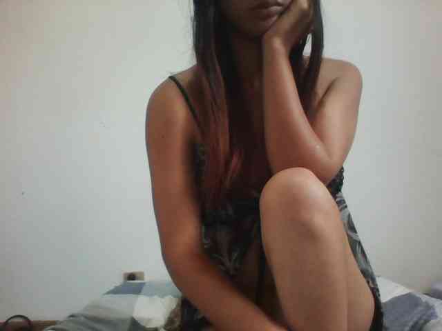 PrettyLie webcam