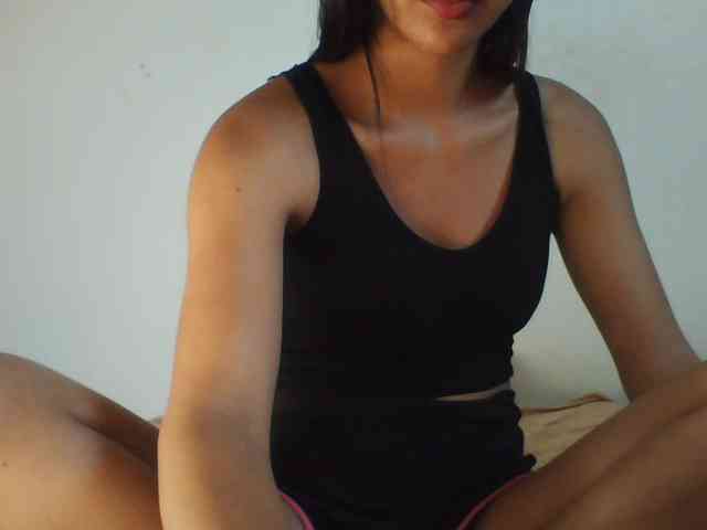 PrettyLie webcam