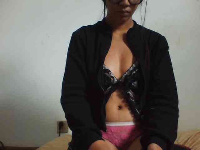 YoungLie69 webcam