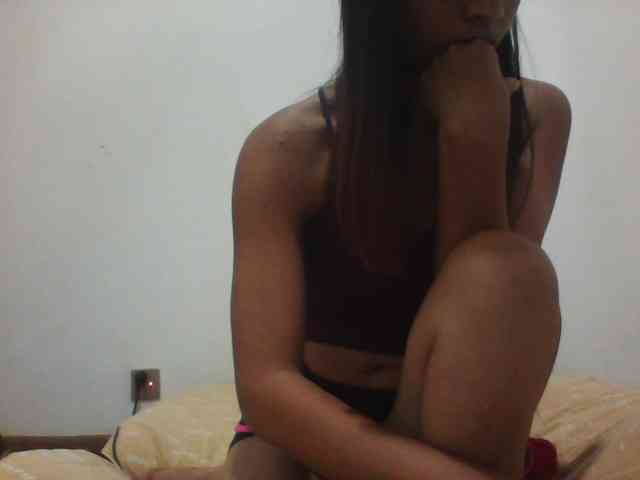 PrettyLie webcam