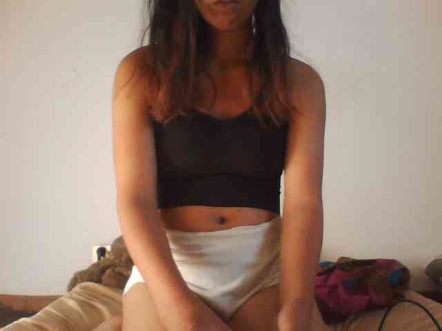 PrettyLie webcam