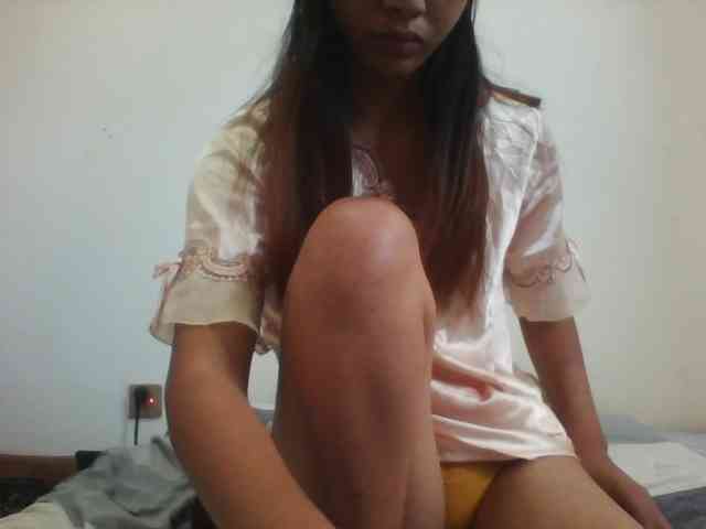 PrettyLie webcam