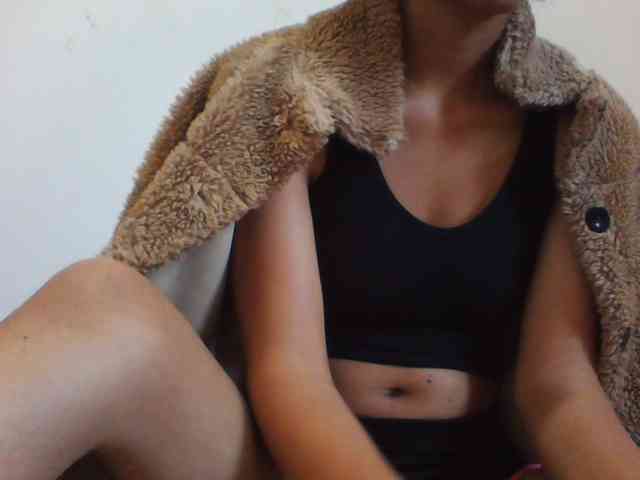 YoungLie69 webcam