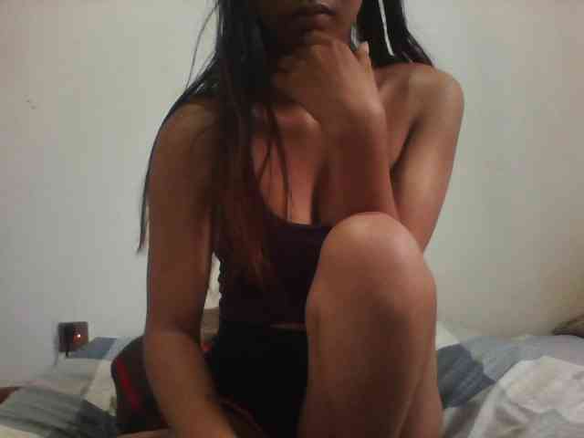 PrettyLie webcam