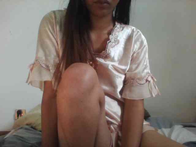 PrettyLie webcam