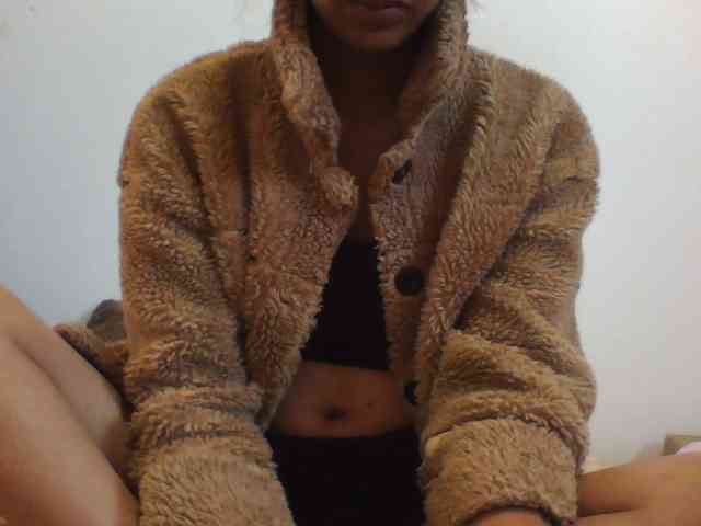 YoungLie69 webcam