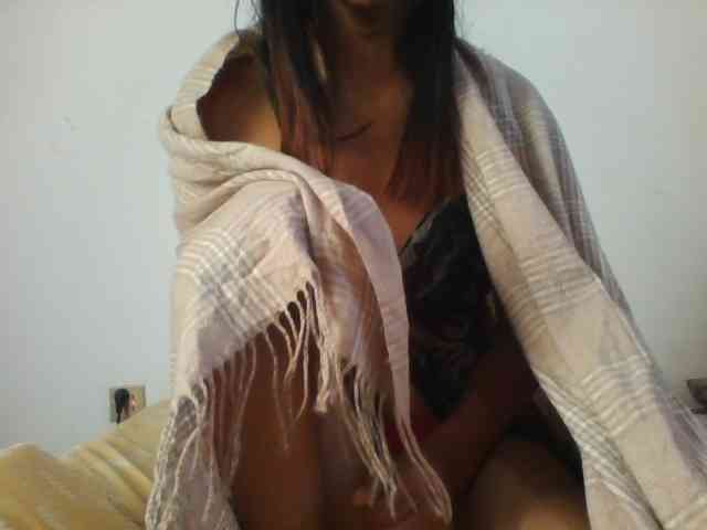 PrettyLie webcam