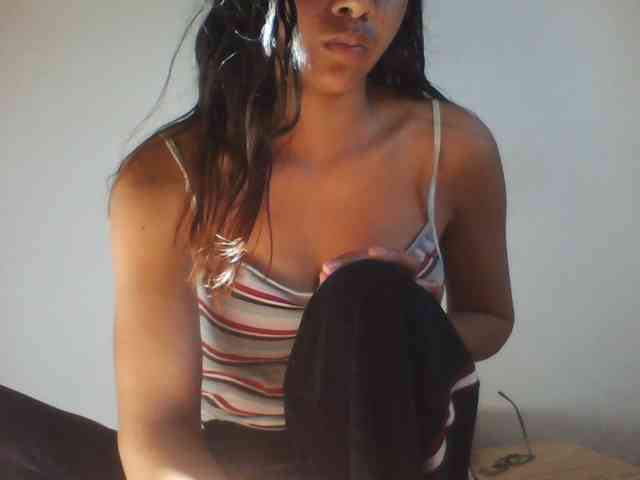 PrettyLie webcam