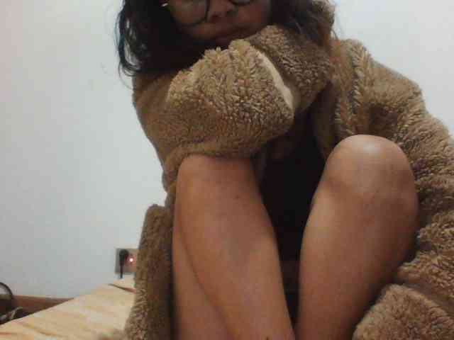 PrettyLie webcam