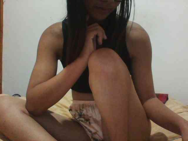 PrettyLie webcam