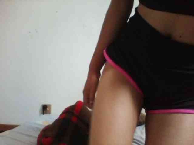 PrettyLie webcam