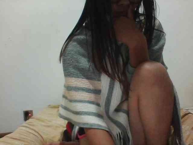 PrettyLie webcam