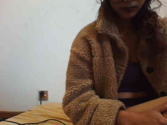 YoungLie69 webcam