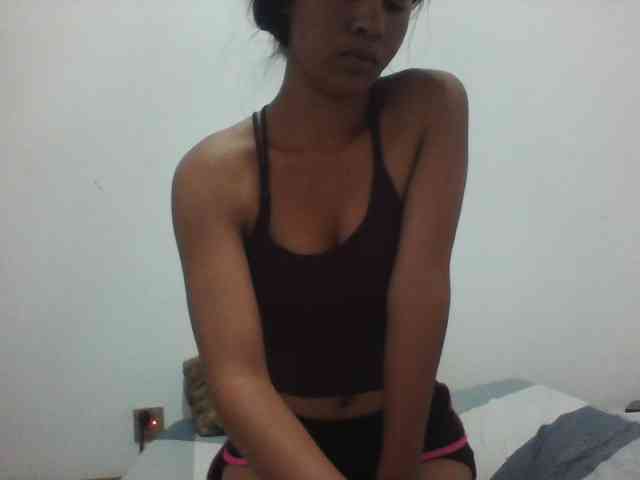 PrettyLie webcam