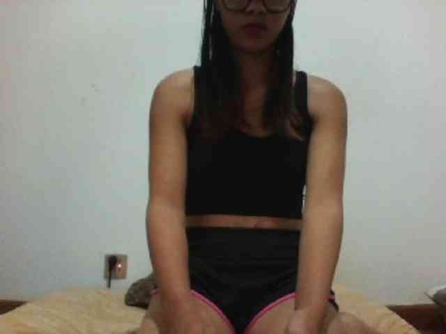 PrettyLie webcam