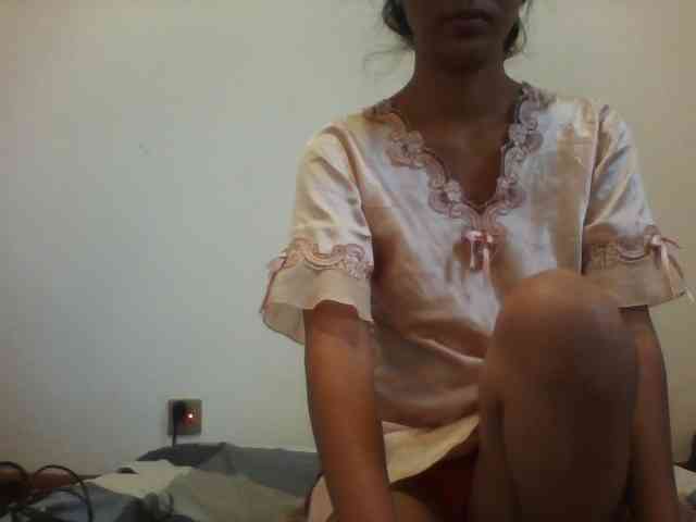 PrettyLie webcam