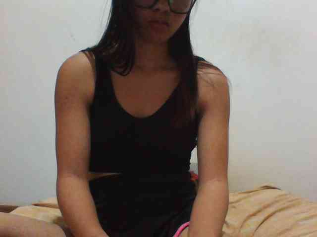 PrettyLie webcam