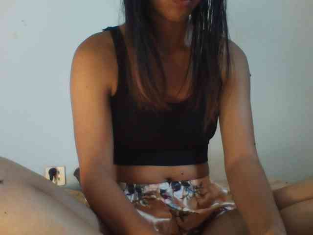 PrettyLie webcam