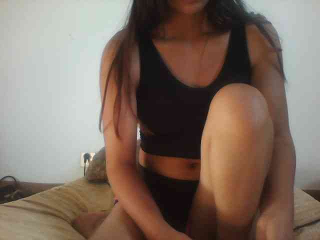 PrettyLie webcam