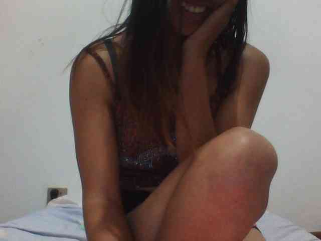 PrettyLie webcam