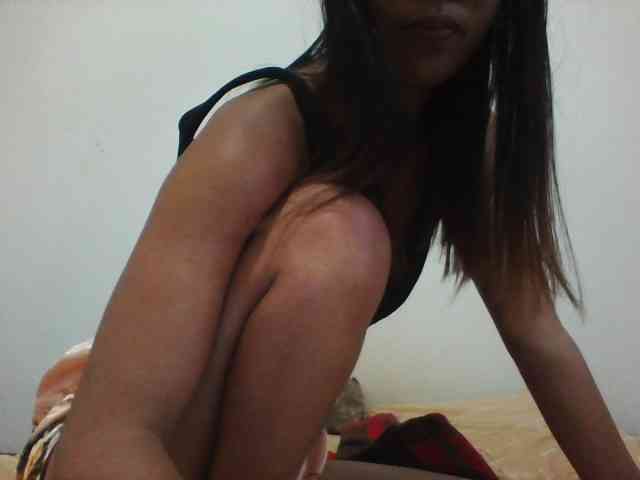 PrettyLie webcam