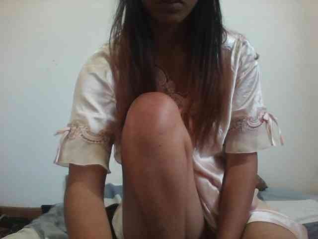 PrettyLie webcam