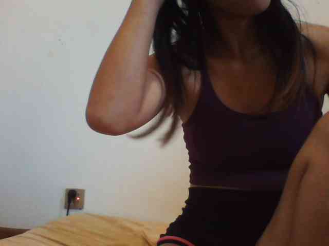 YoungLie69 webcam