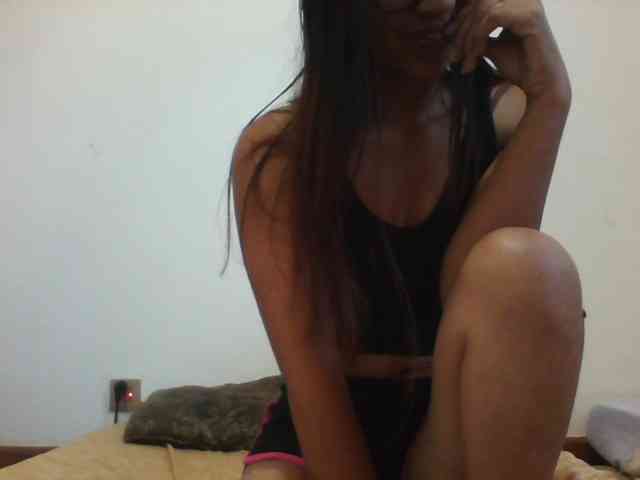 PrettyLie webcam