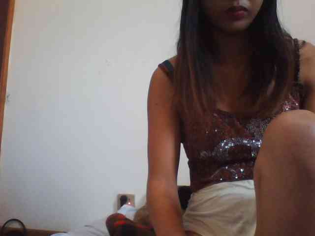 PrettyLie webcam