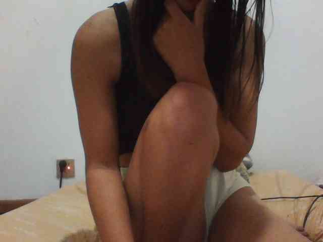 PrettyLie webcam