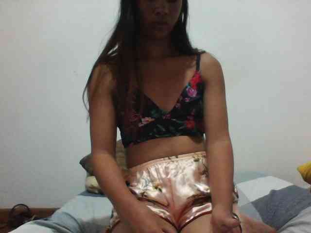 PrettyLie webcam