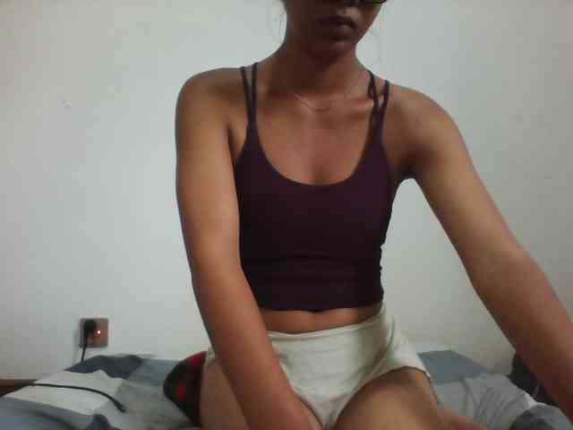 PrettyLie webcam