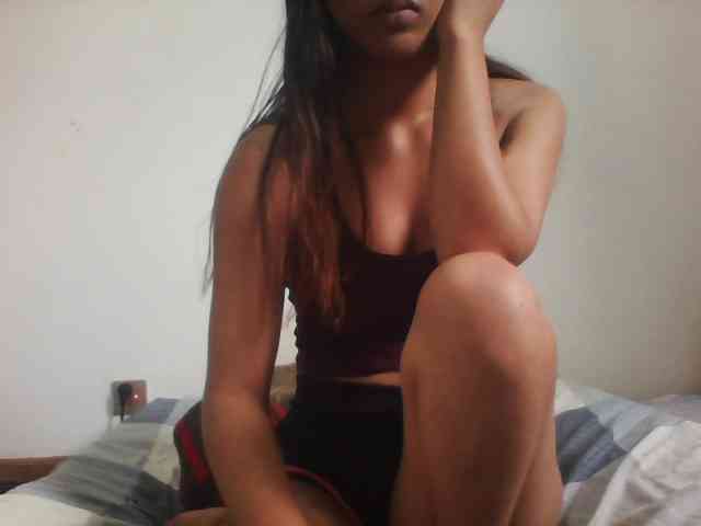 PrettyLie webcam